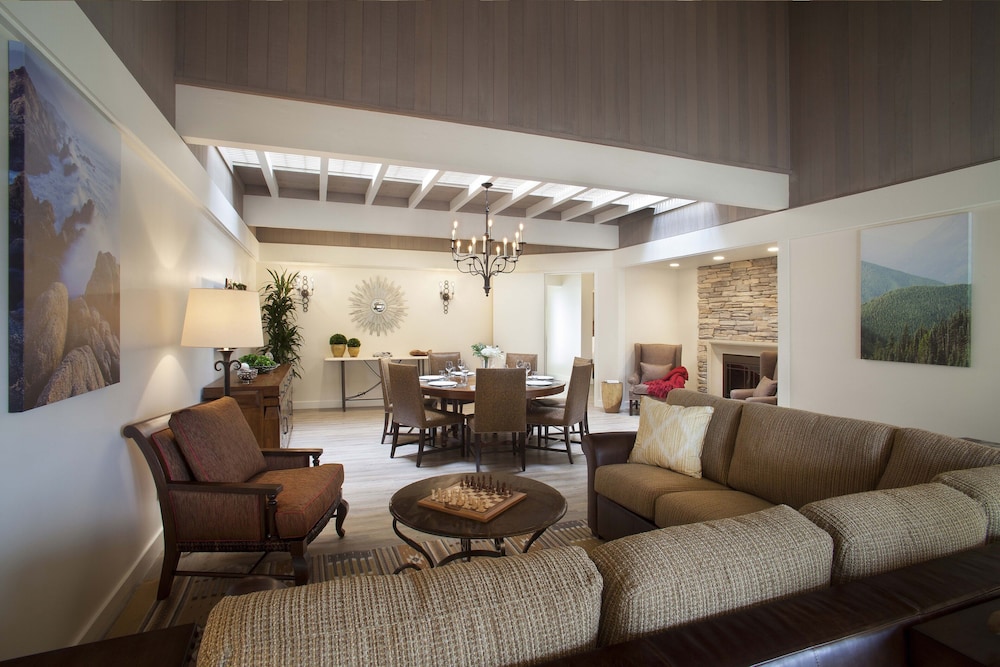 Quail Lodge Resort Golf Club 25/37