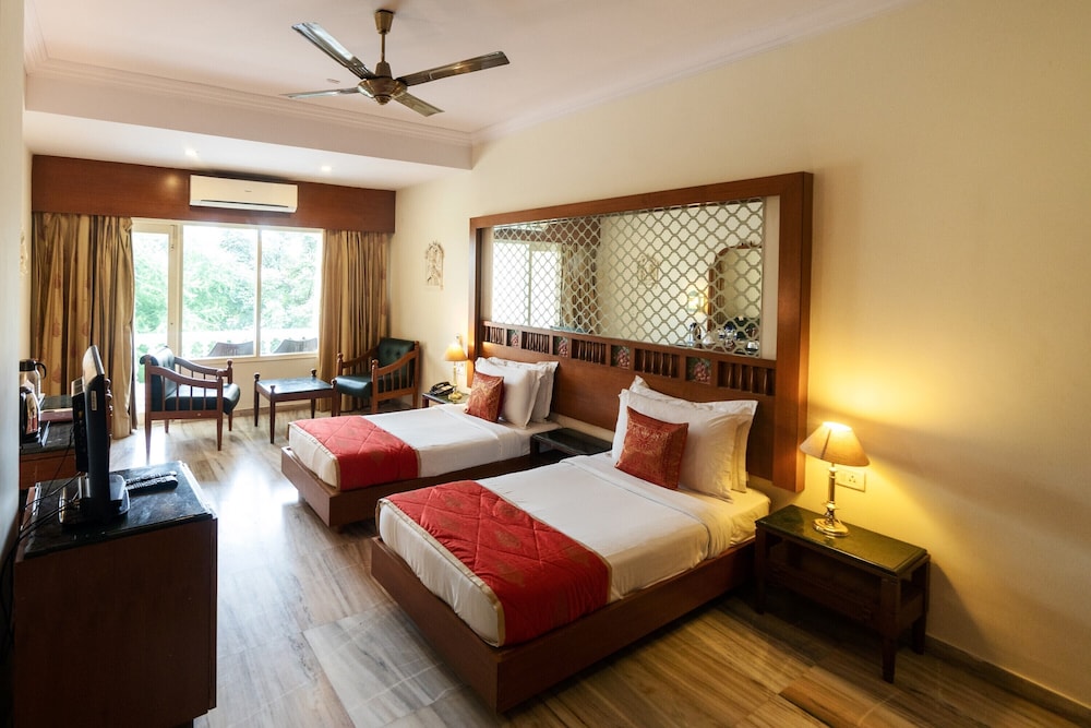 Deluxe, Double Bed, Pool View