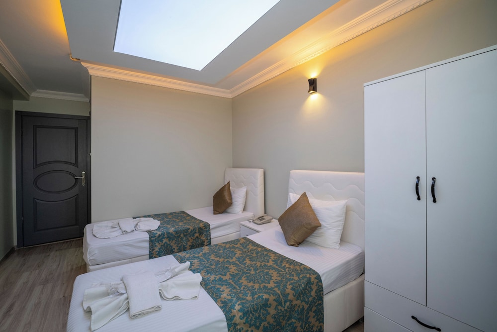 SIMPER HOTEL 9/50