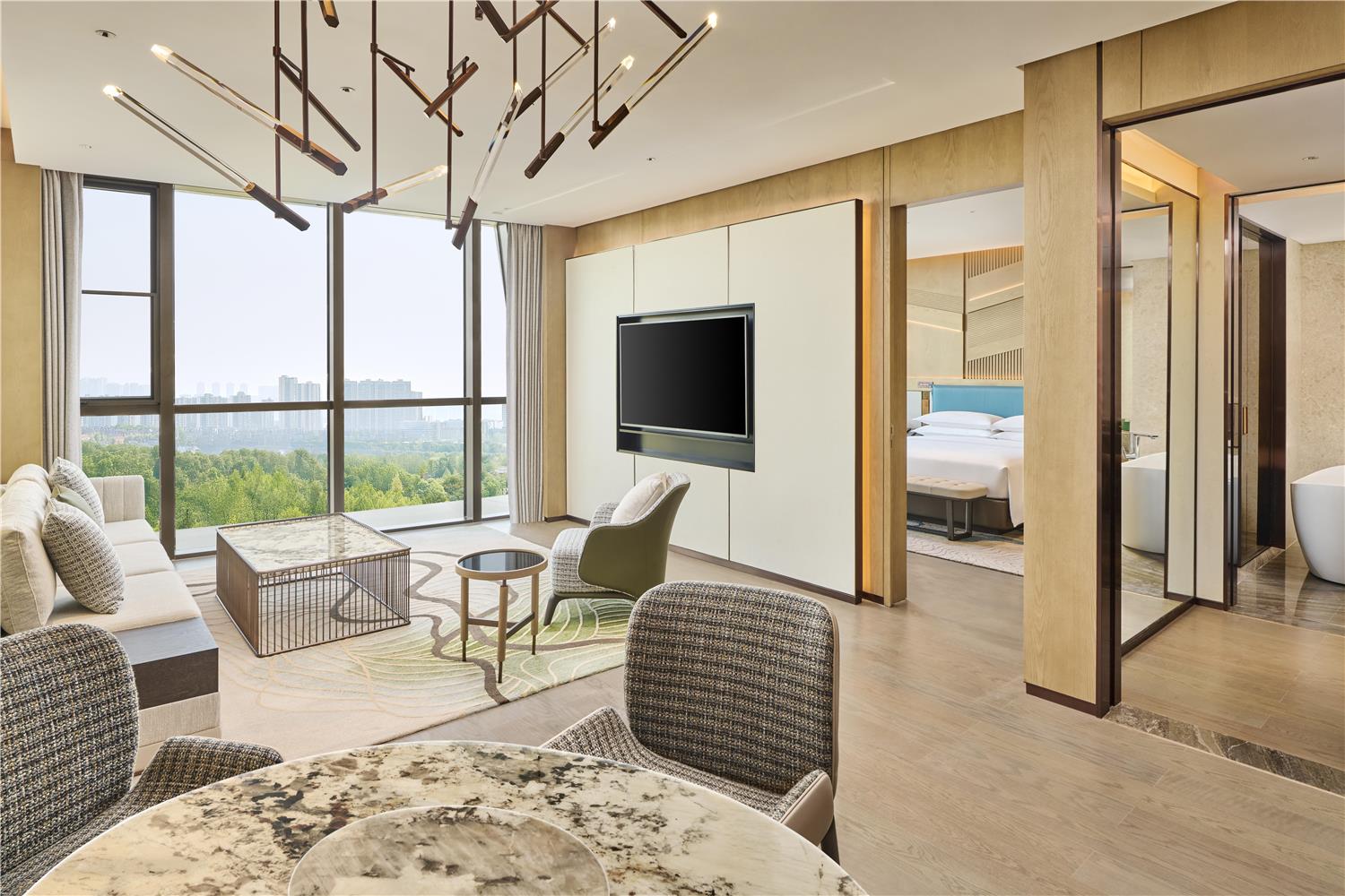 Inso Hotel Chongqing, Curio Collection by Hilton 37/57