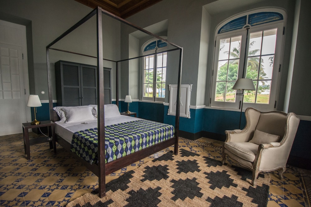Hotel Roca Sundy 8/61
