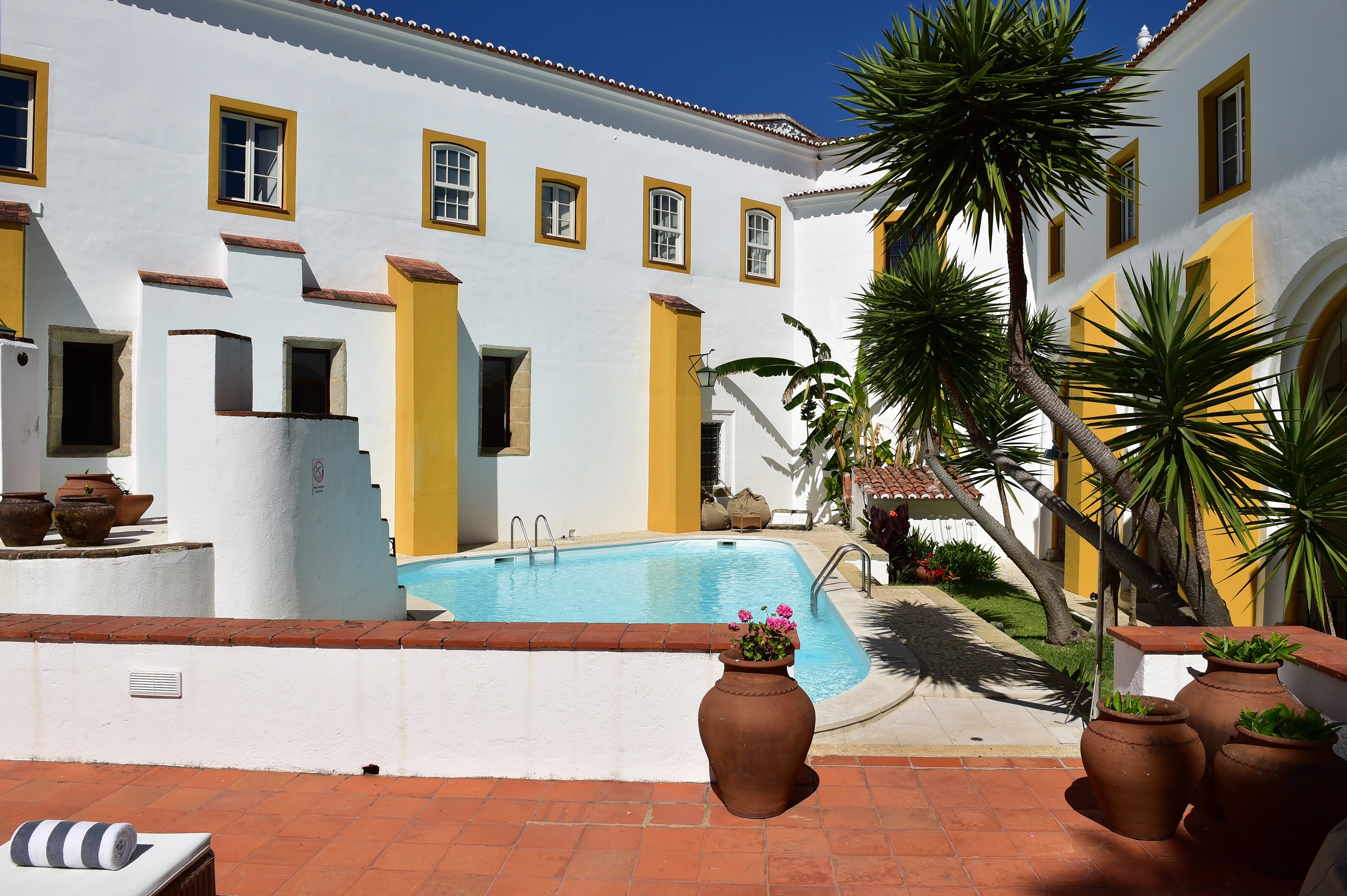 Pousada Convento Evora Historic Hotel 56/59