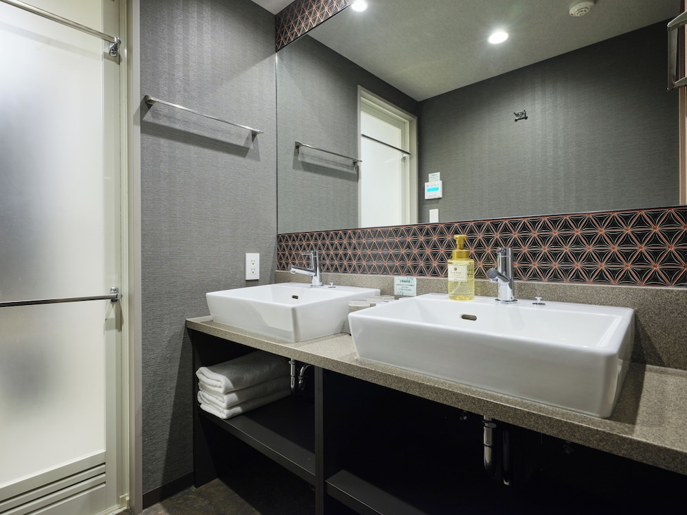MONday Apart Premium Nihonbashi 37/45