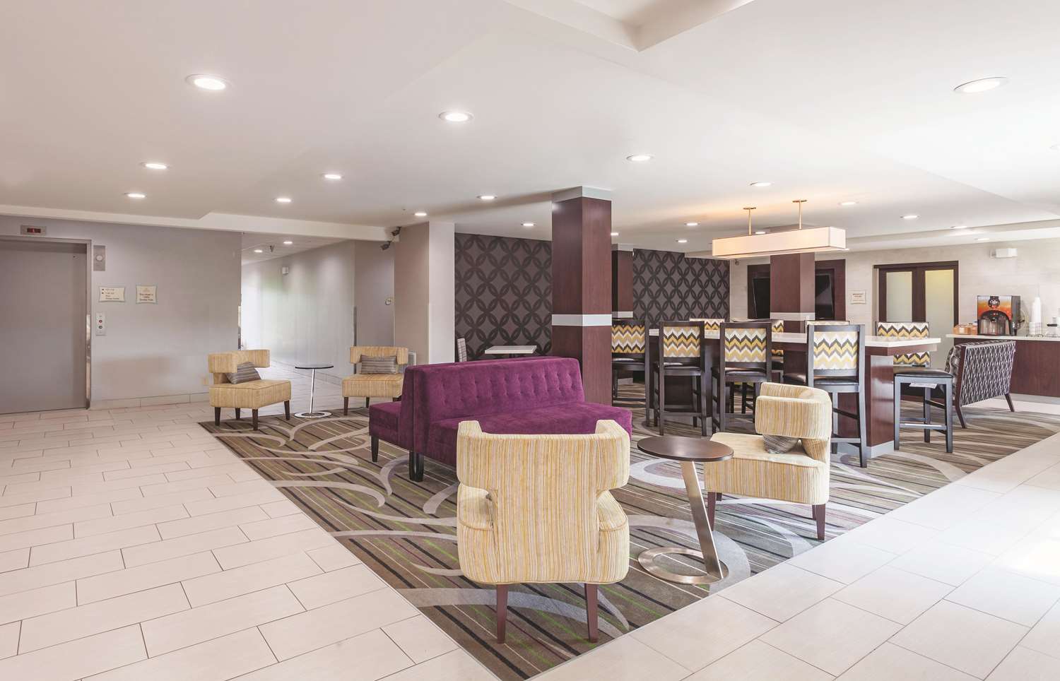 La Quinta Inn & Suites by Wyndham Knoxville North I-75 47/58