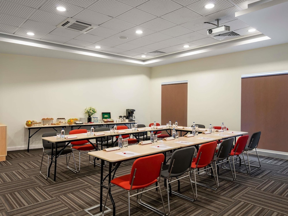 Ibis Izmir Alsancak 37/46