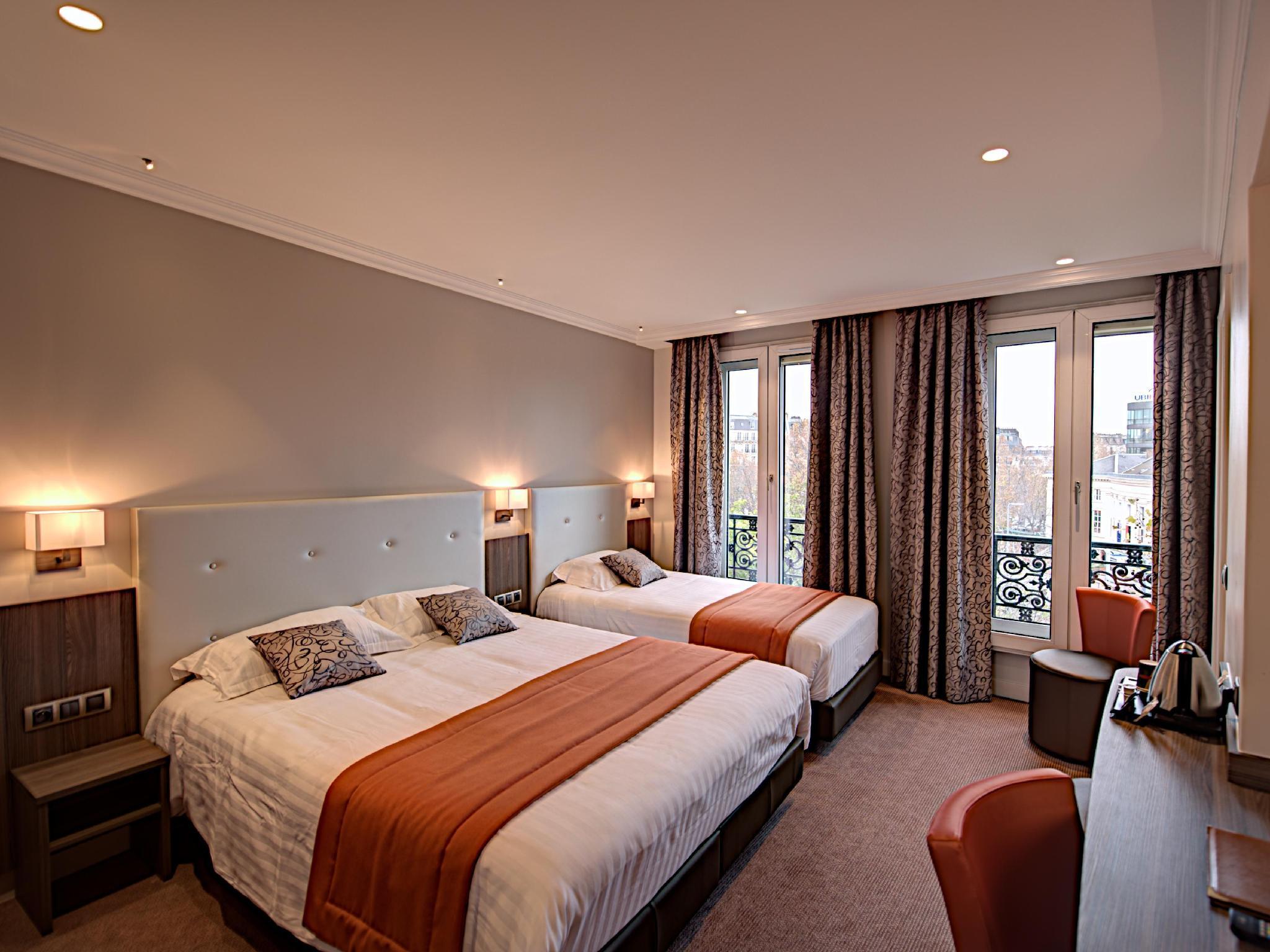 Superior, Triple, 1 Queen and 1 Single Bed