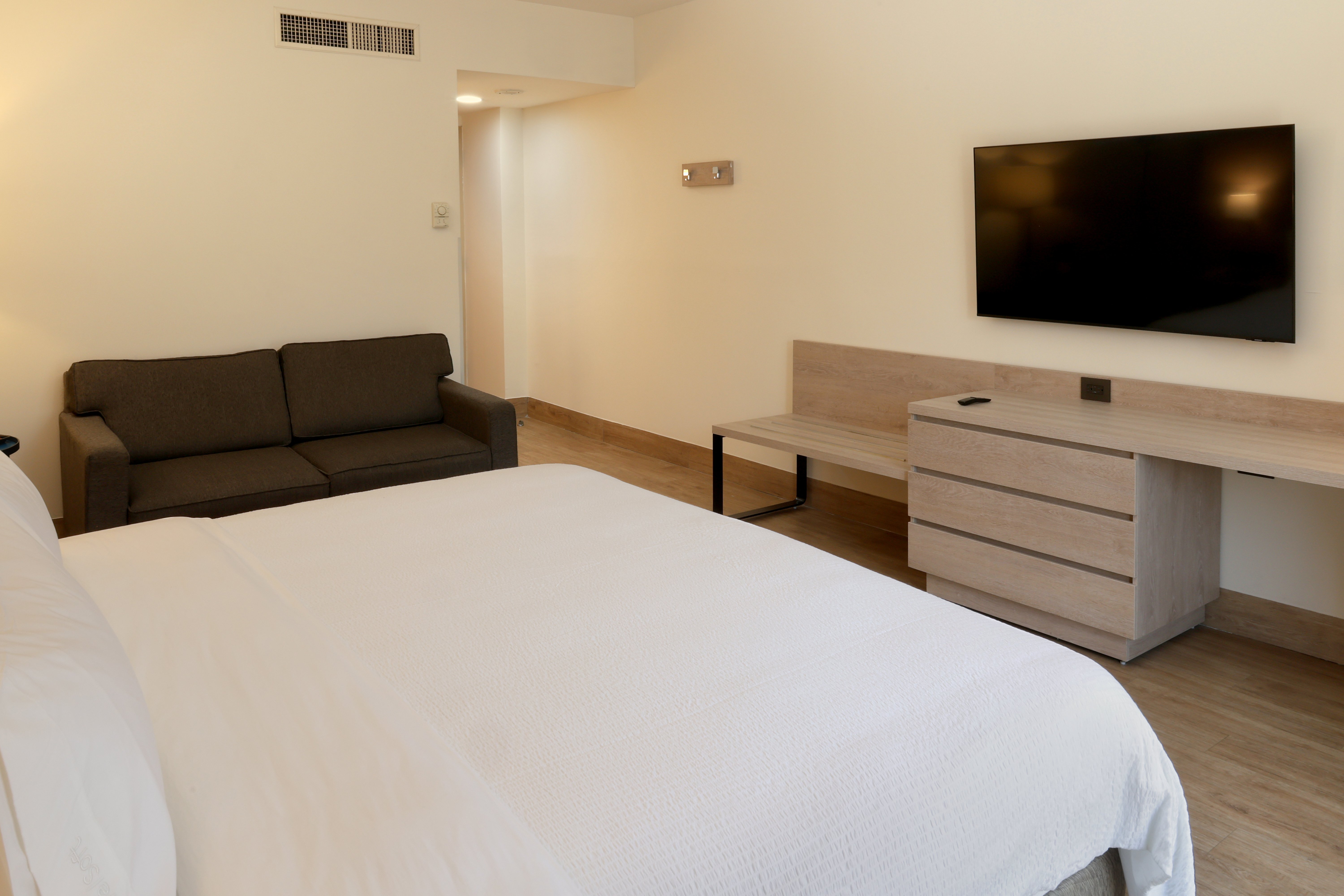 Holiday Inn Express Monterrey Galerias Sn Jeronimo 27/76