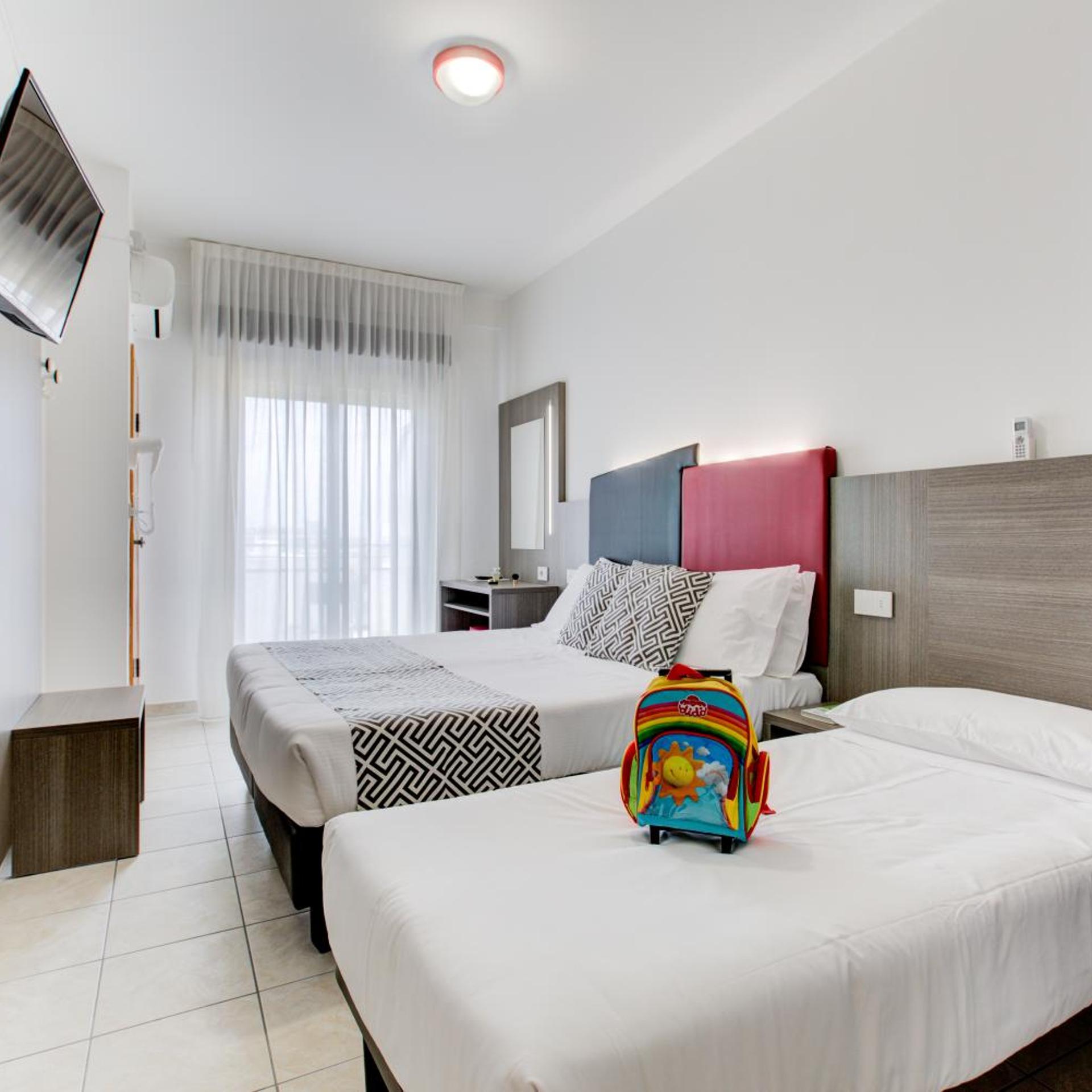 Room, Triple, Balcony, Grazia Hotel 3/10