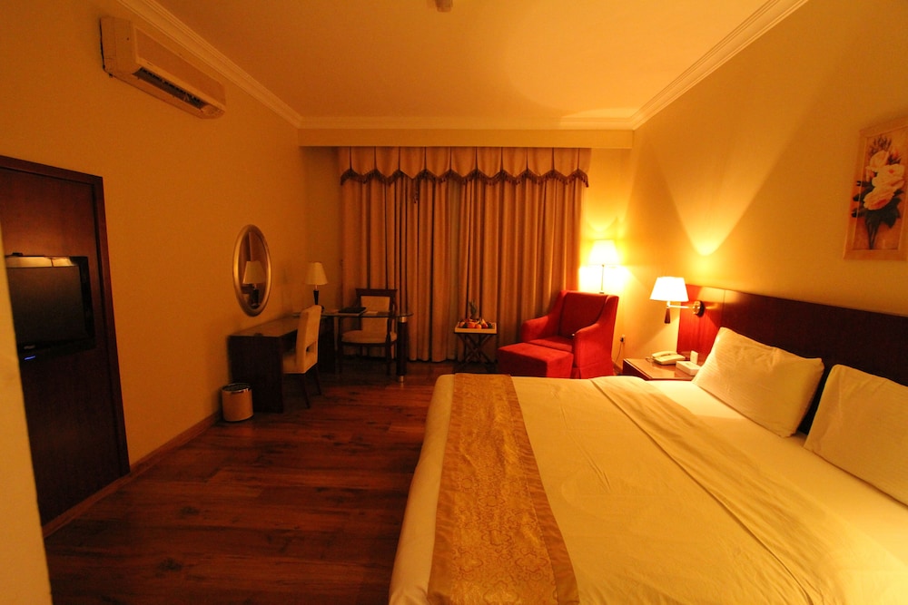 Al Maha Residence Rak 4/20