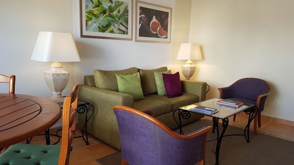 Pestana Palm Gardens 25/50