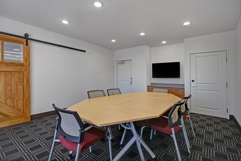 TownePlace Suites by Marriott Grand Rapids Wyoming 22/31