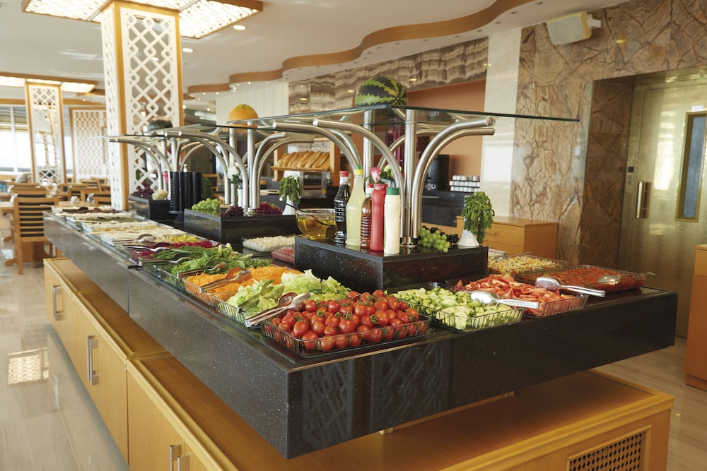 Lobby at Ilkbal Deluxe Hotel & Spa Istanbul, ISTANBUL