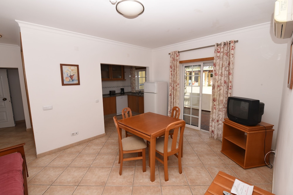 Praia Da Lota Resort Apartments 74/85