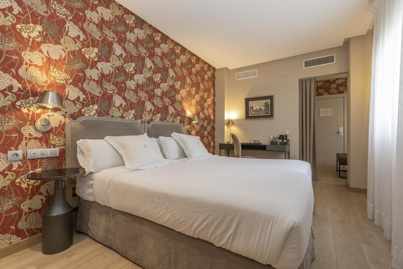 Meninas Hotel 13/73