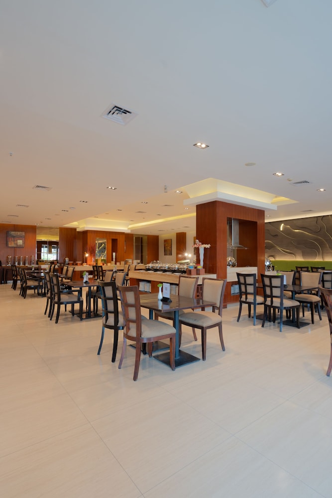 Hotel The Capital Surabaya 46/50