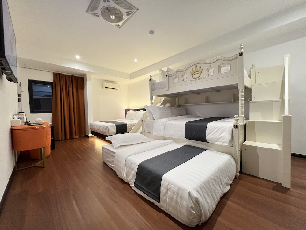 Asia Premium Hotel 16/50