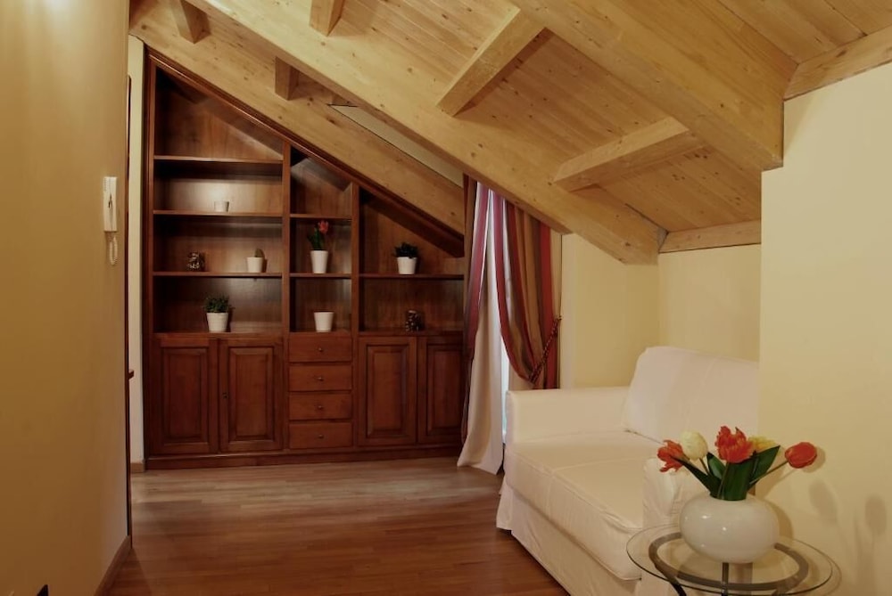 LOCANDA SAN PAOLO 40/67