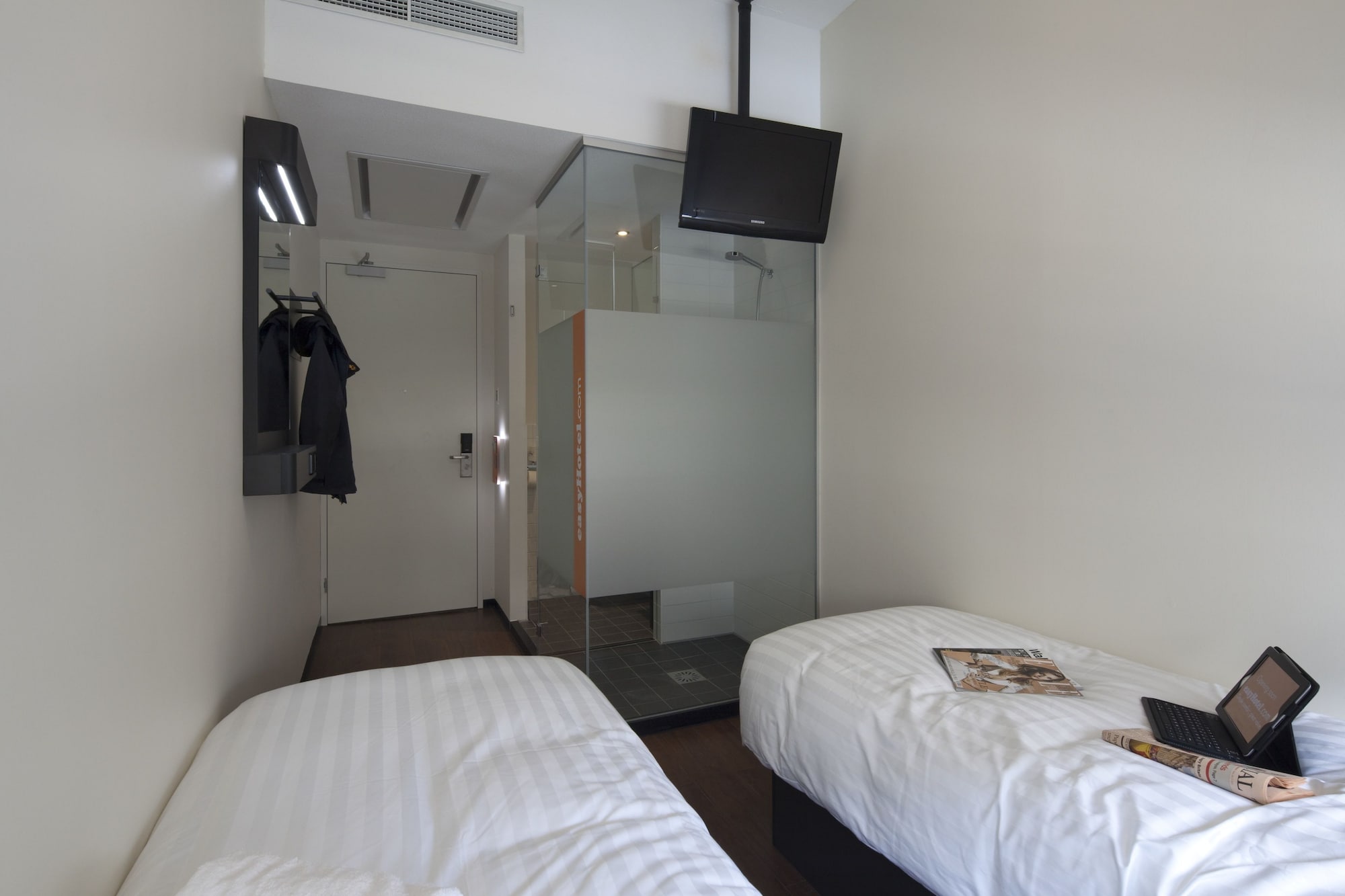 STANDARD, TWIN BEDS