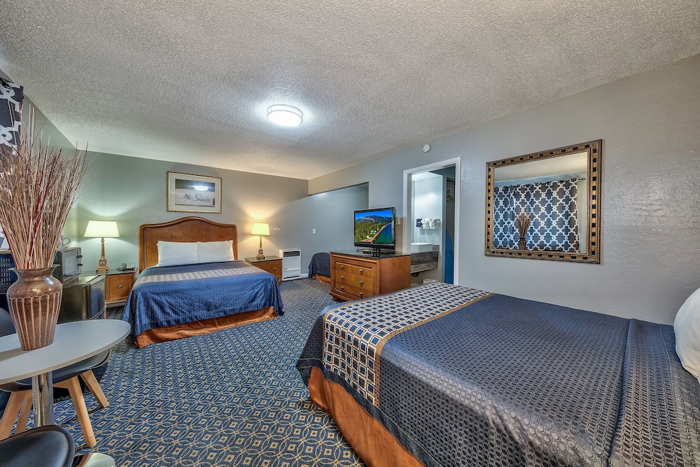 Lake Ridge Hotel 13/52