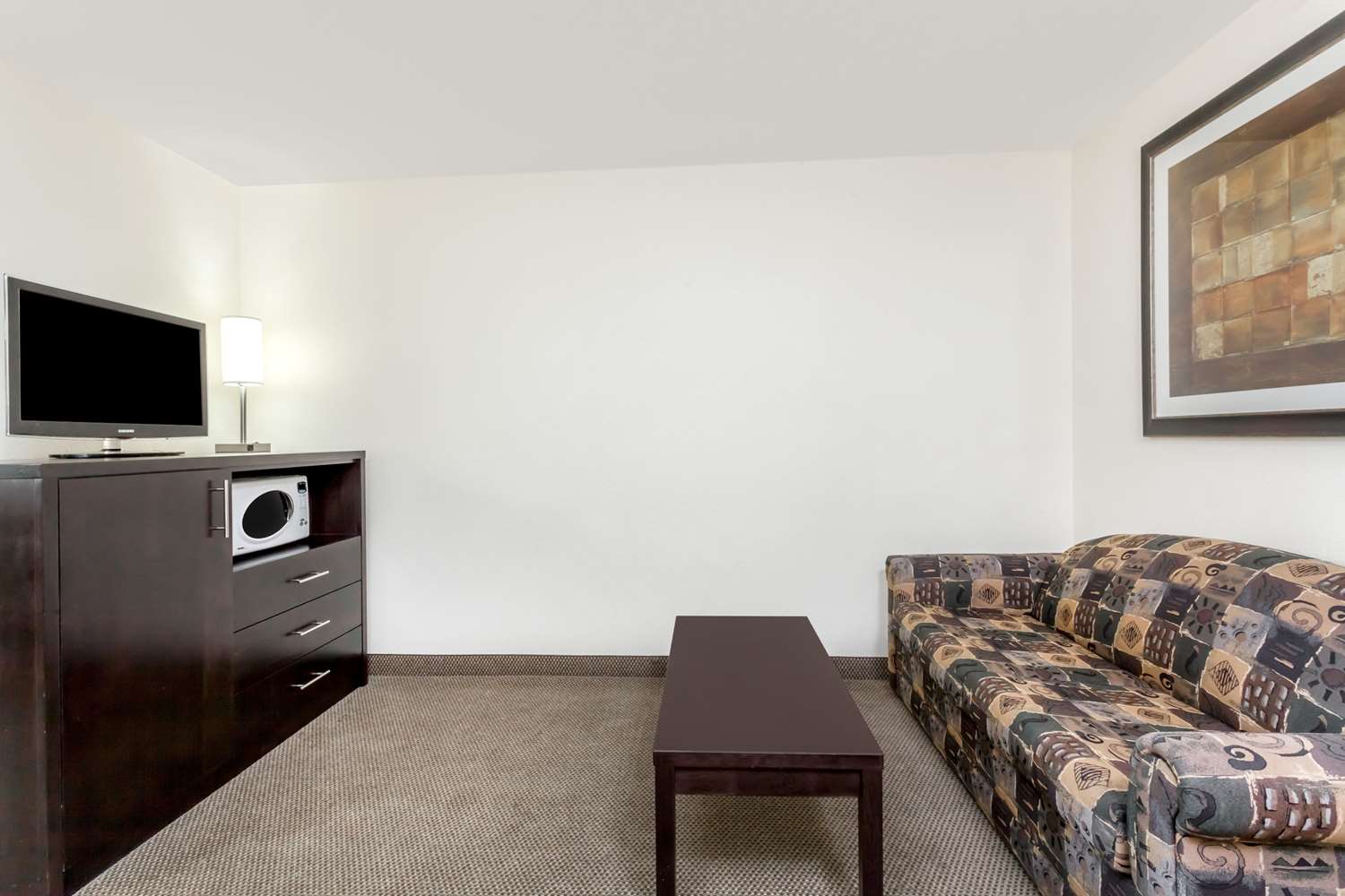 Super 8 By Wyndham Prince Albert 26/33
