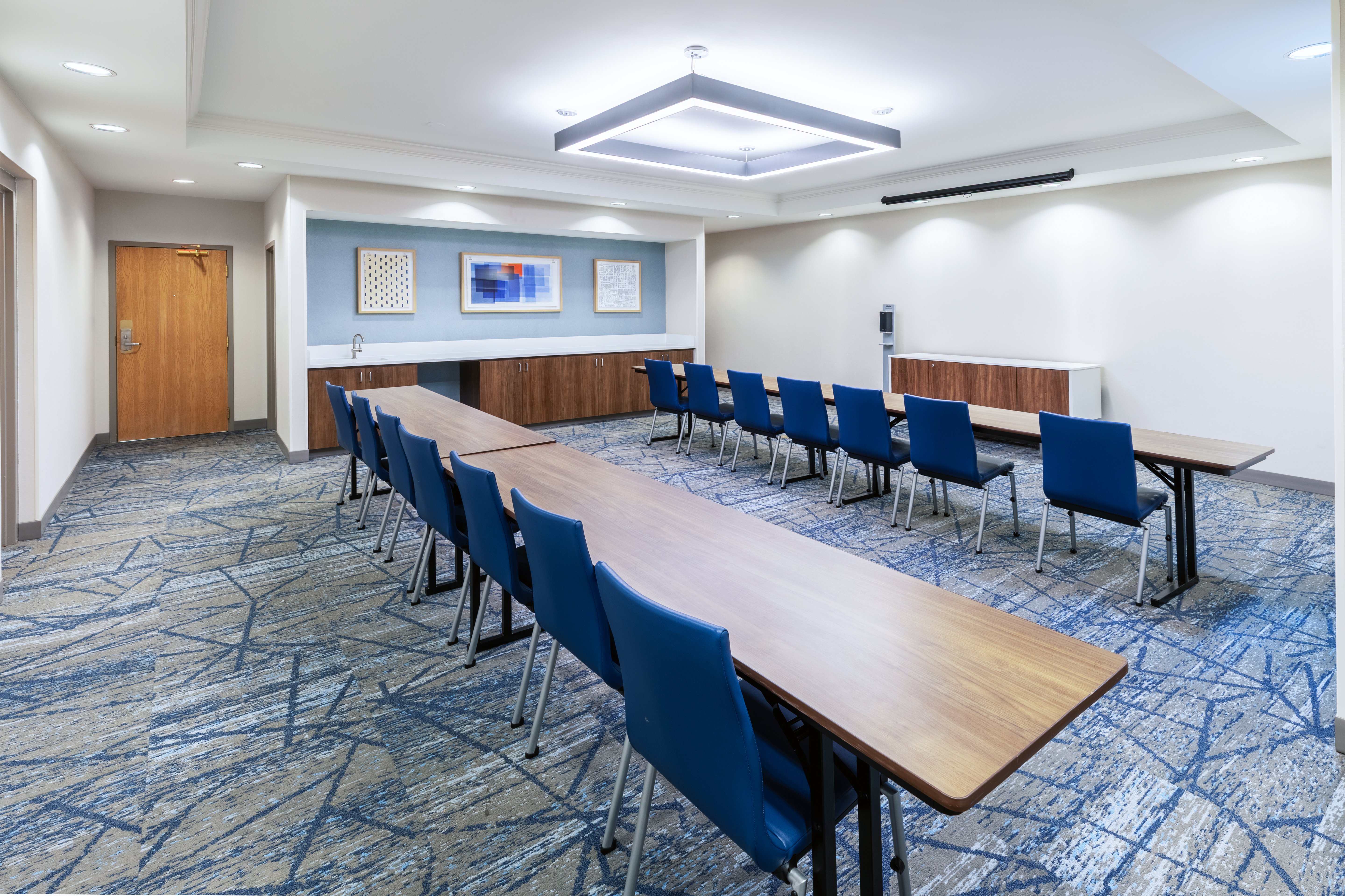 Holiday Inn Express Hotel & Suites Vicksburg 64/74