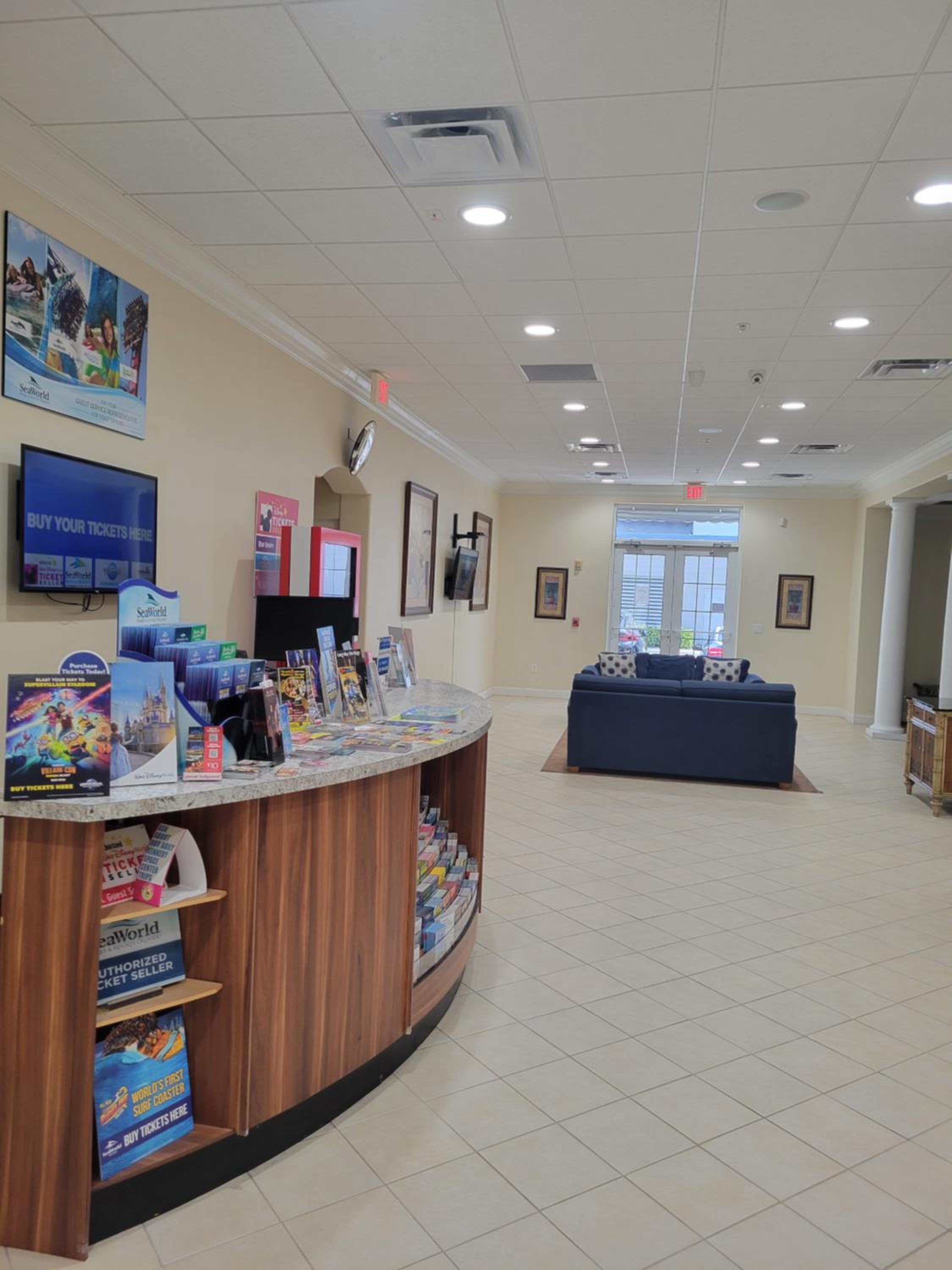 Lakeview Condo Hotel near Disney 6/29