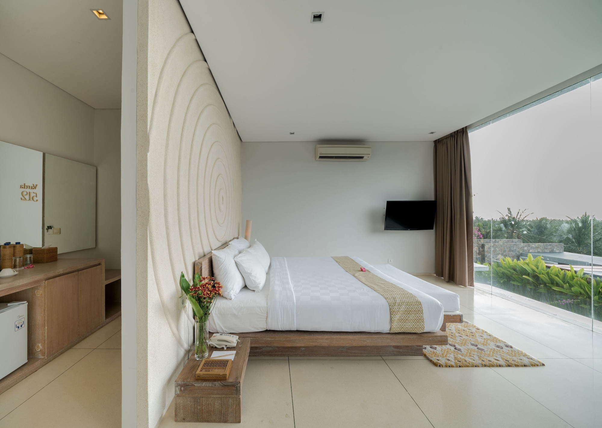 Superior, King Bed, Mountain and Sea View, Balcony، Svarga Resort 5/6