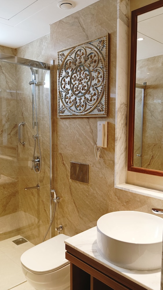 Hawthorn Suites by Wyndham Dwarka 64/65