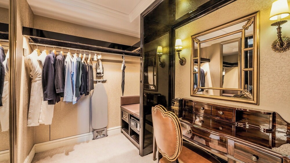Chengdu Renhe Spring Hotel 33/39