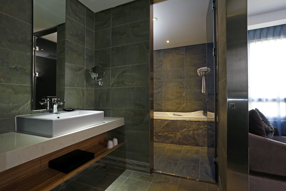 Golden Tulip Aesthetics Hotel, Miaoli 50/50