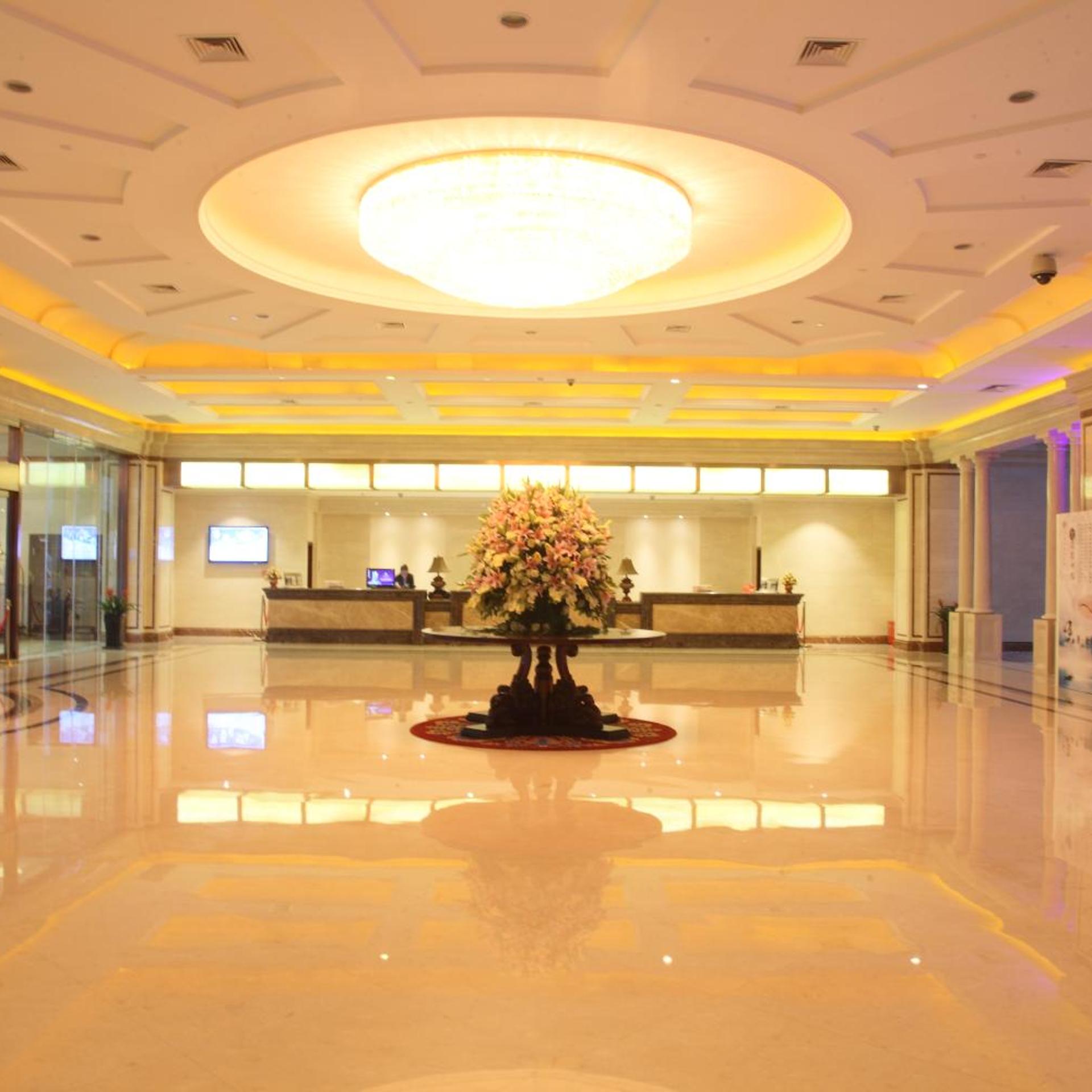 Jinling Huifu Hotel 11/70