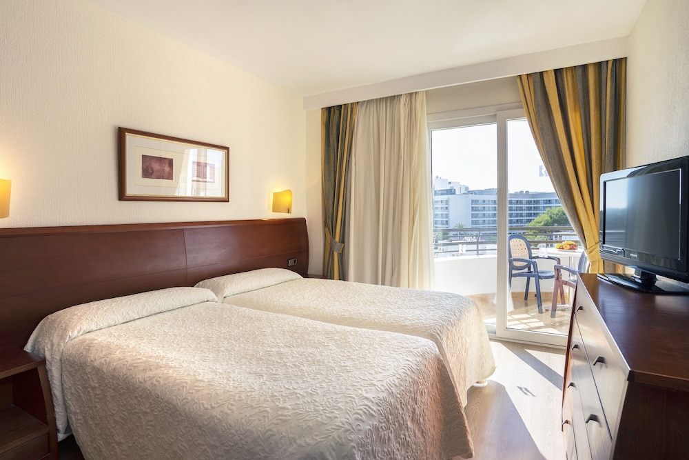 Hipotels Dunas Cala Millor Aparthotel 20/62