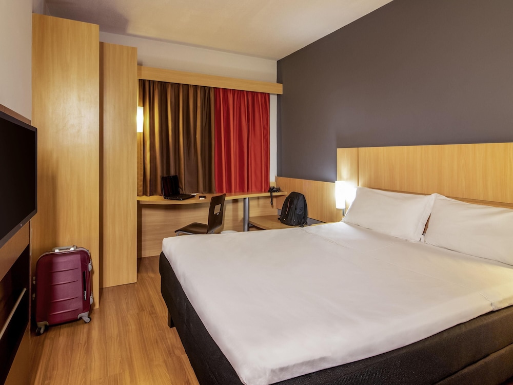 Ibis Petrolina 18/50