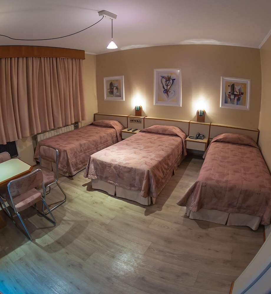 Cosmos Hotel 22/52
