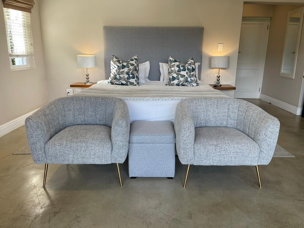 Plumwood Boutique Hotel 24/32