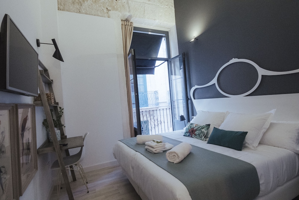 Boutique Alicante Palacete S.Xvii 6/48