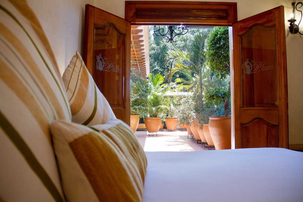 Los Pilares Hotel 44/63