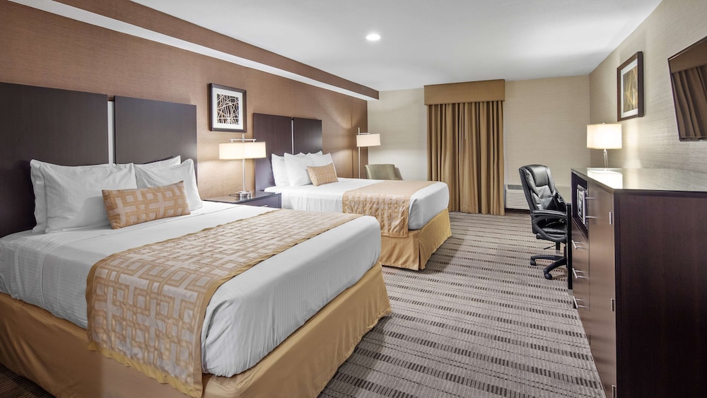 Best Western Pasadena Royale Inn & Suites 13/39