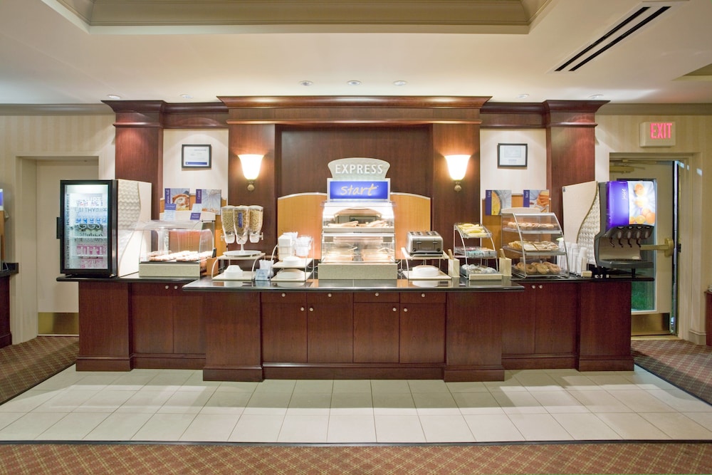 Holiday Inn Express Hotel and Suites Drums-Hazleton (I-80) 9/35