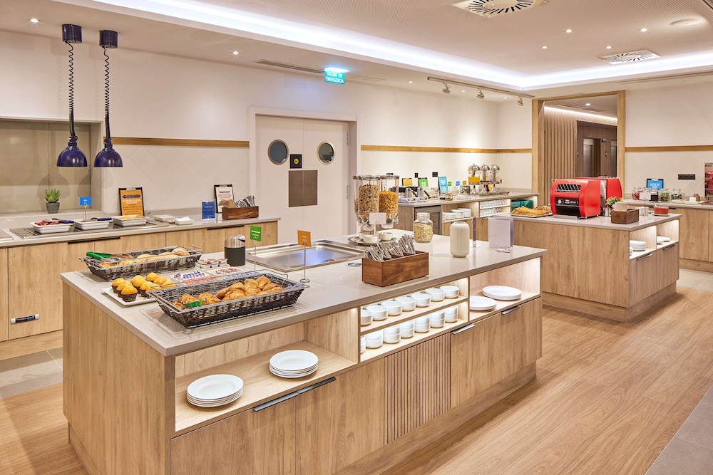 Hampton By Hilton Barcelona Fira Gran Via 31/49