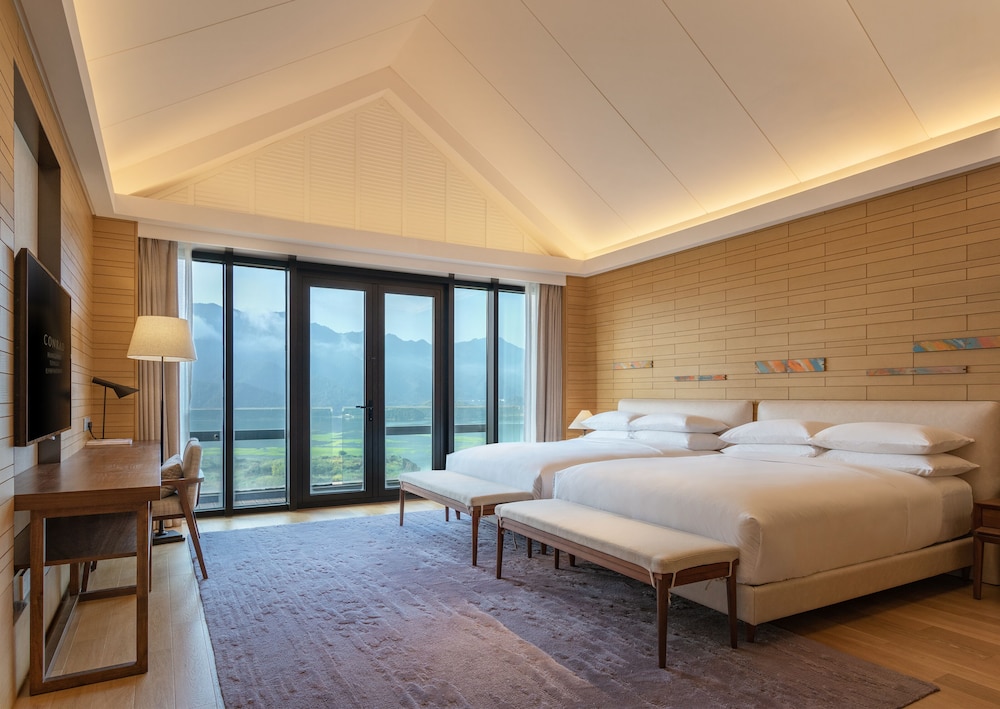 Luxury, Villa, 1 King and 1 Single Beds