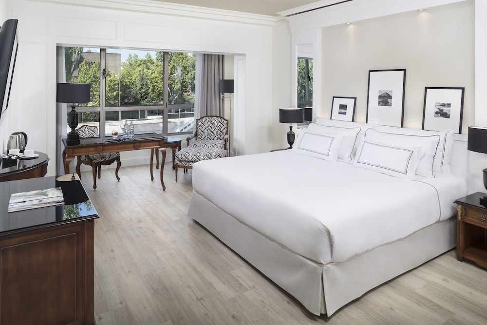 Melia Madrid Barajas 29/75