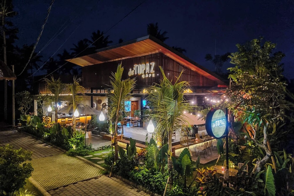 Kahayana Suites 2/47