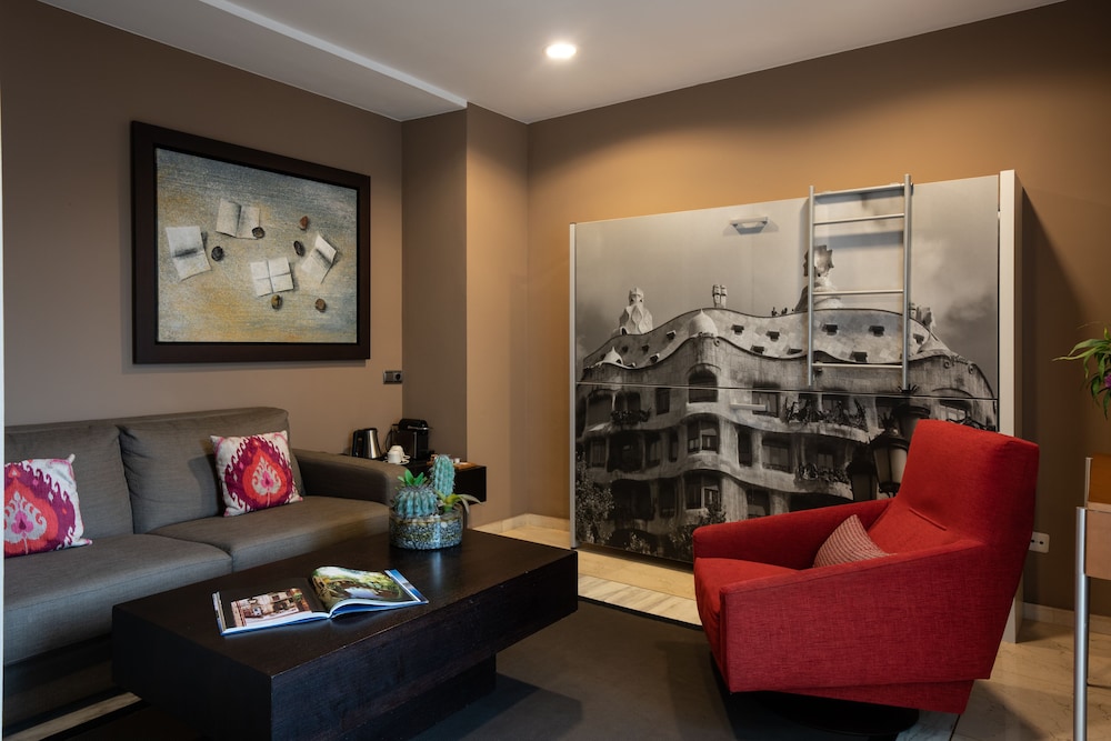 Hotel Catalonia Gracia 41/74