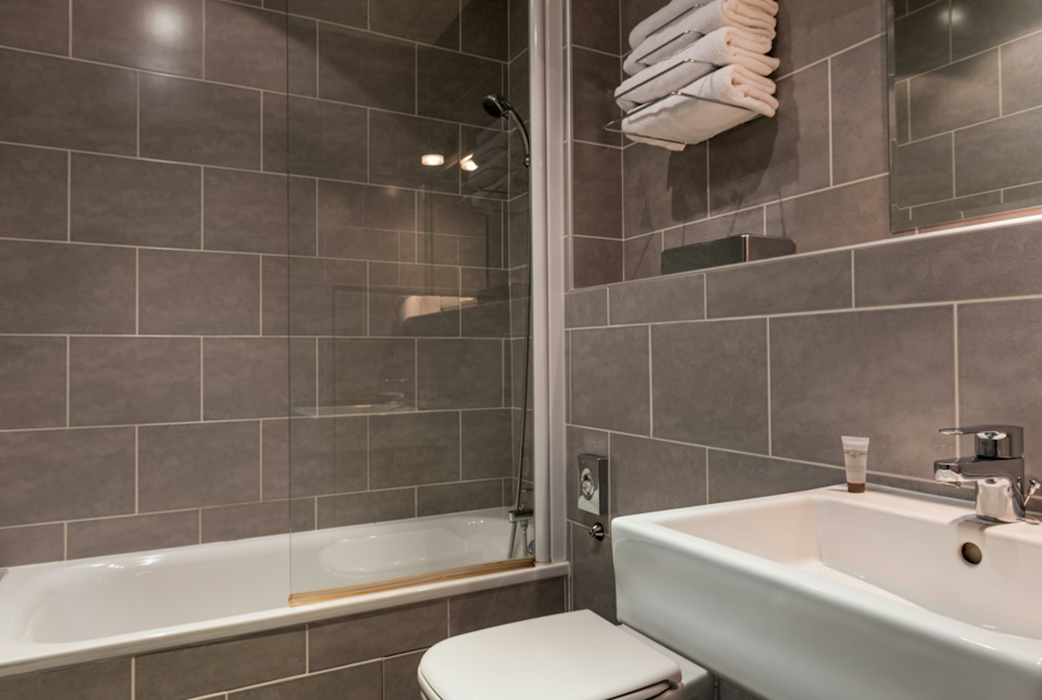 Hotel Edmond Rostand 45/45