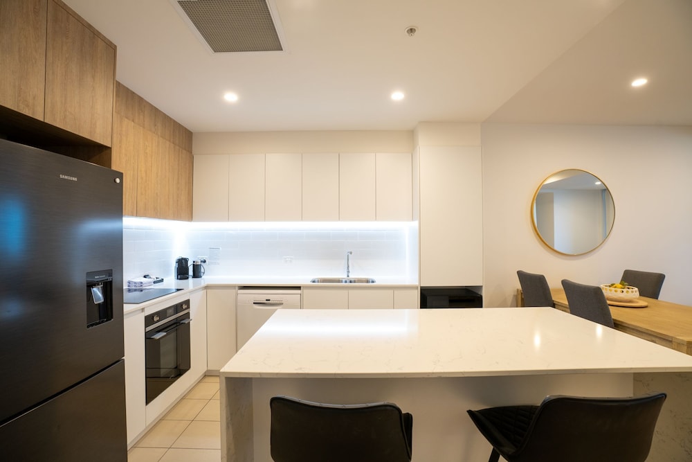 Iconic Kirra Beach Resort 63/72