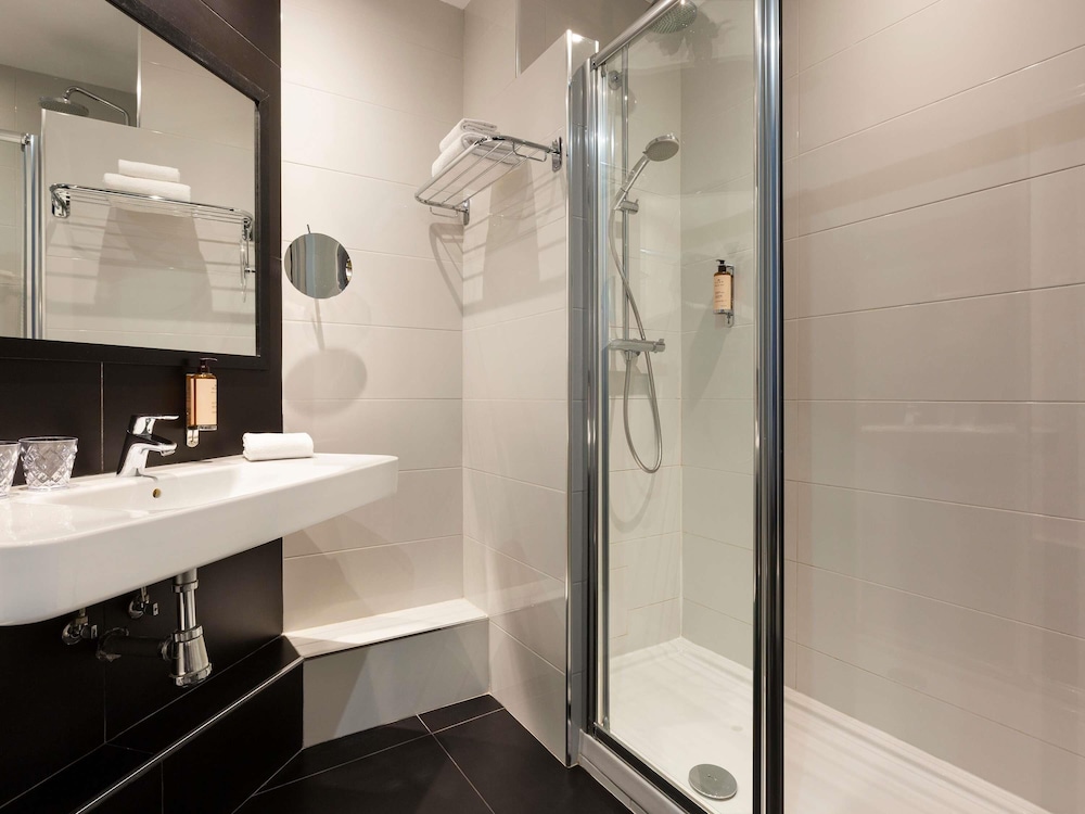 MERCURE PARIS ALESIA 65/66