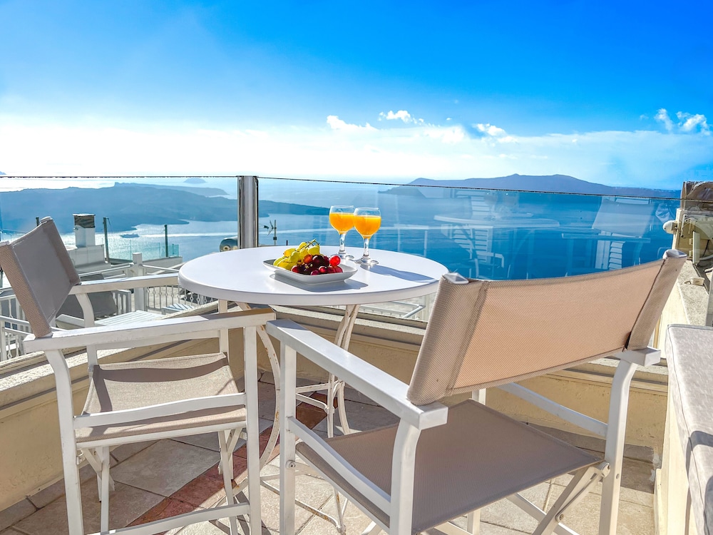 Reverie Santorini Hotel 30/50
