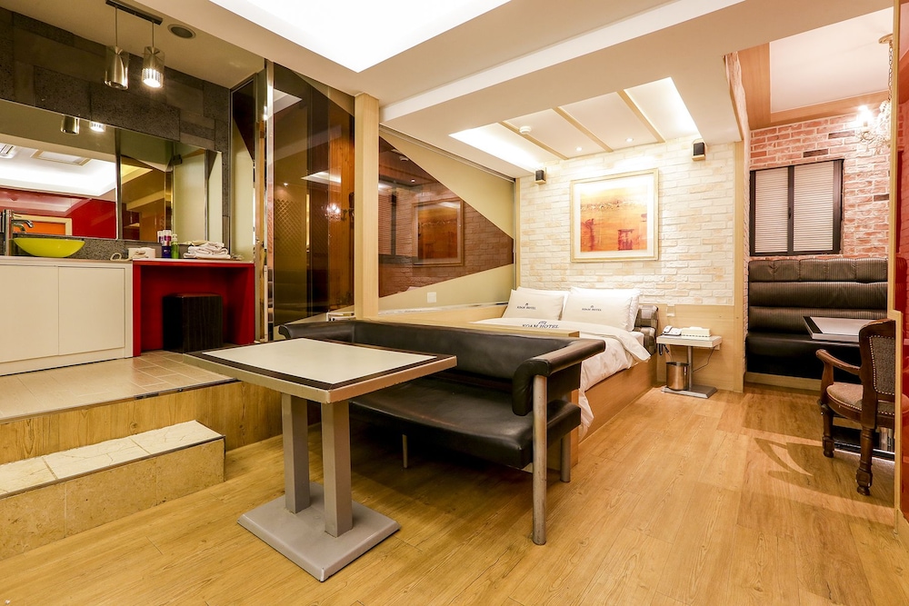 Koam Tourist Hotel 34/50