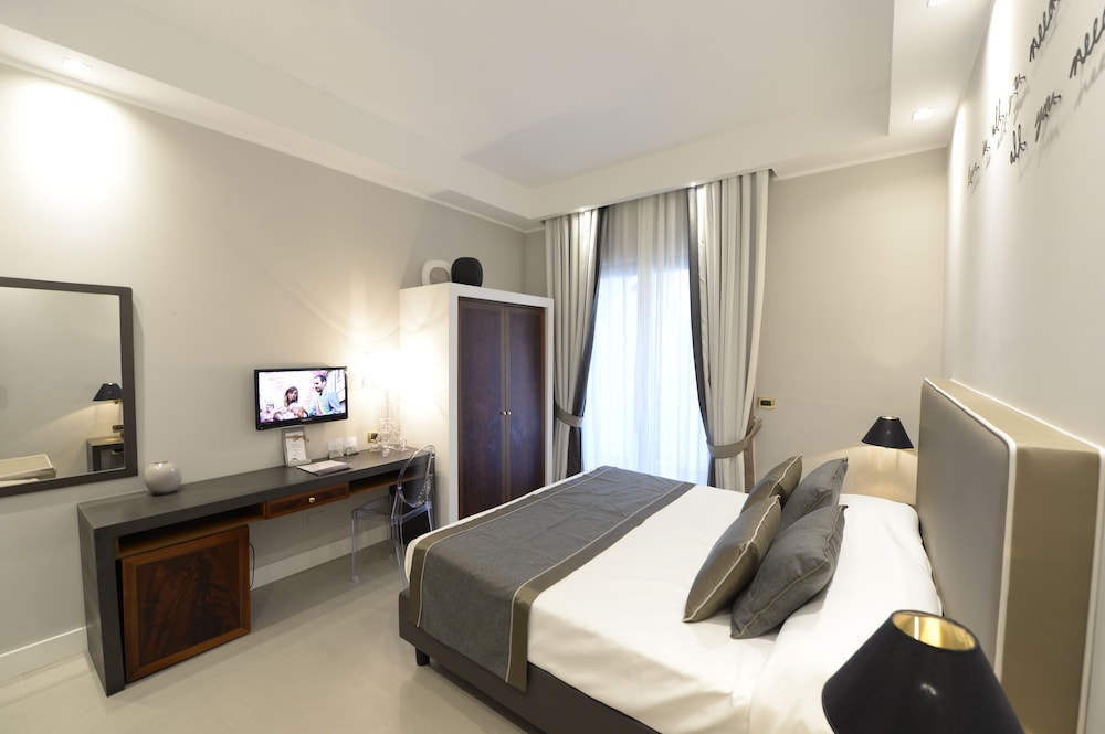 HOTEL CERERE 11/50